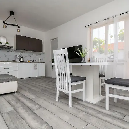 Apartment Tijana - Cozy Trogir